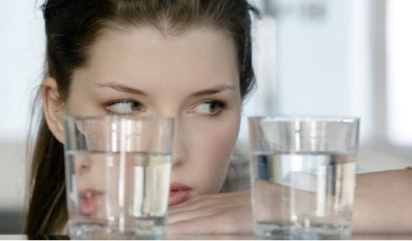 vizet egy pohárban az ivási étrendhez